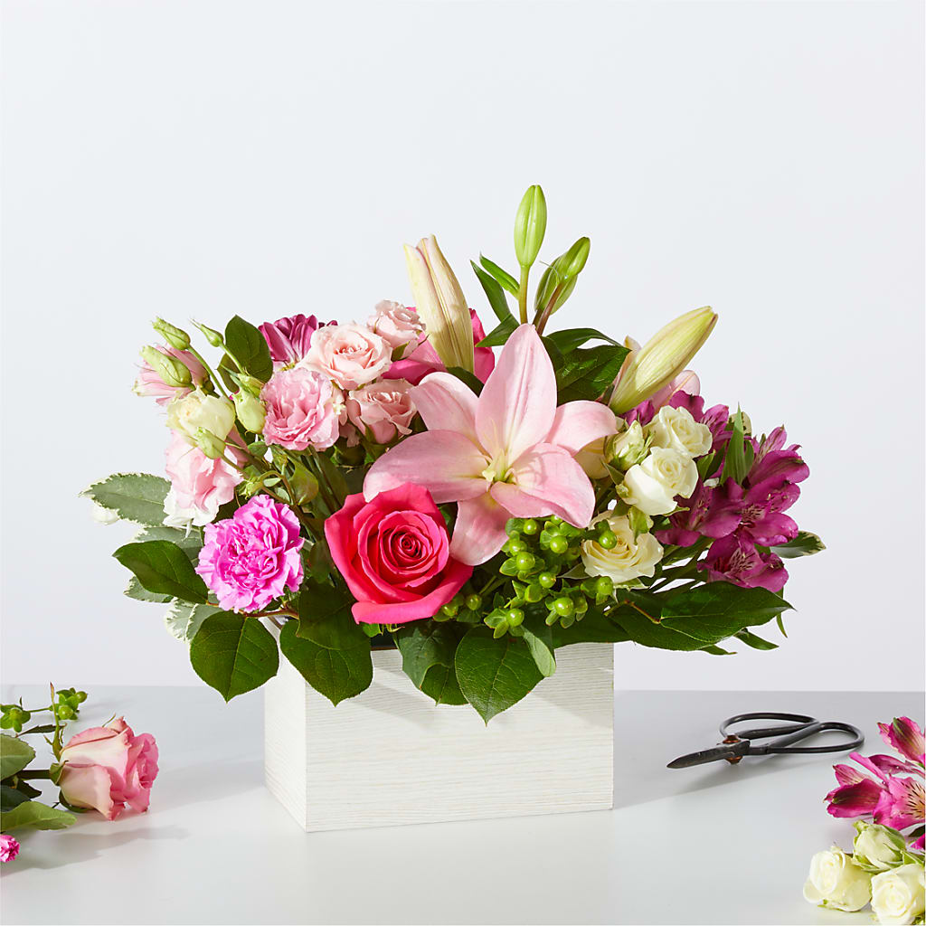 Sweetberry Box – A Florist Original – Touch Of Roses Inc, Visalia CA
