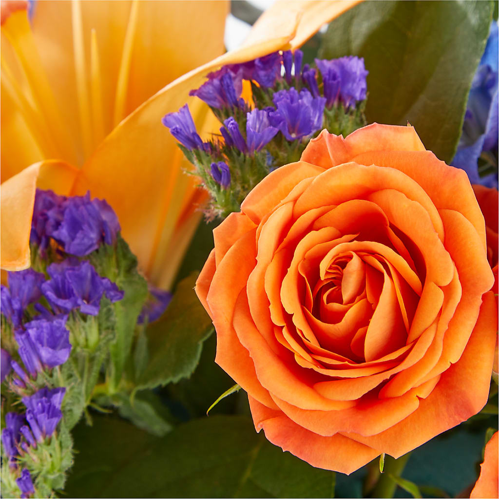 Radiant Citrus Box Bouquet – Touch Of Roses, Visalia CA