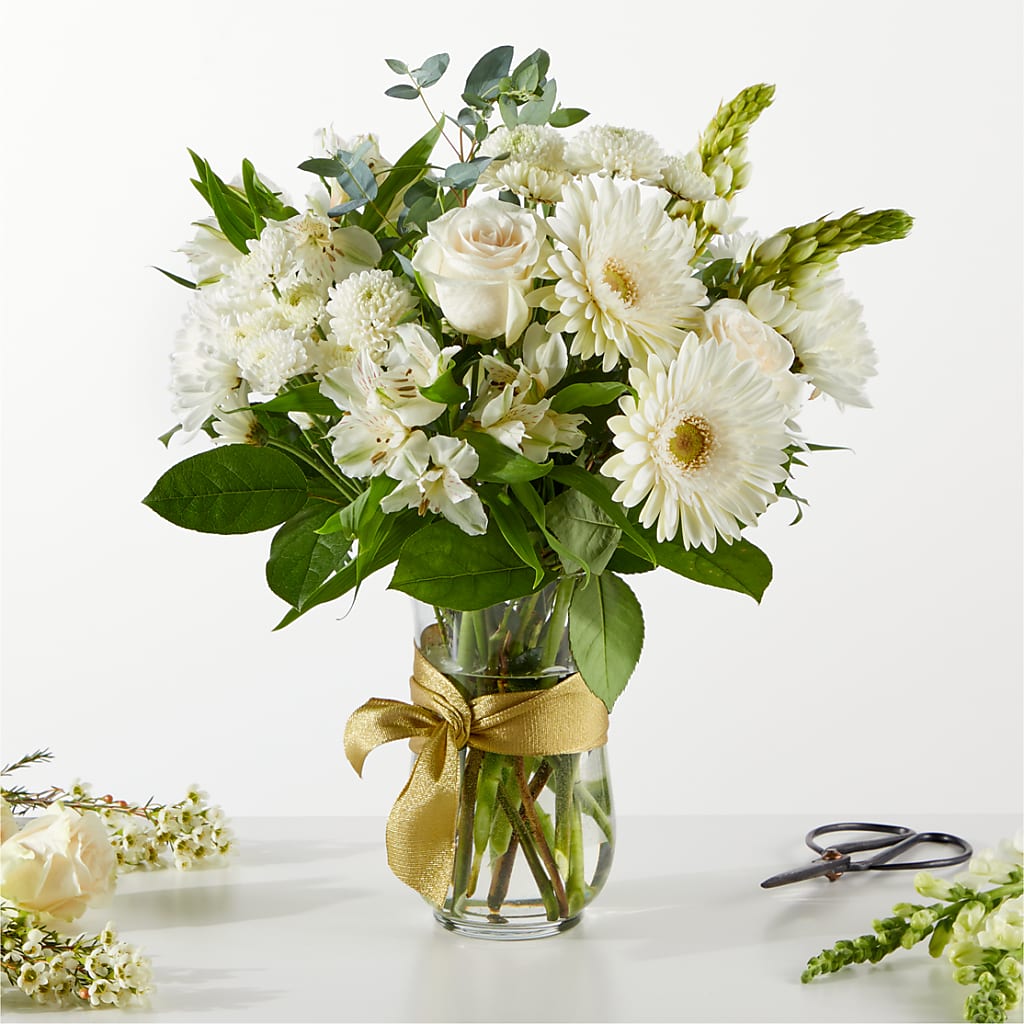 New Beginnings – A Florist Original – Touch Of Roses Inc, Visalia CA