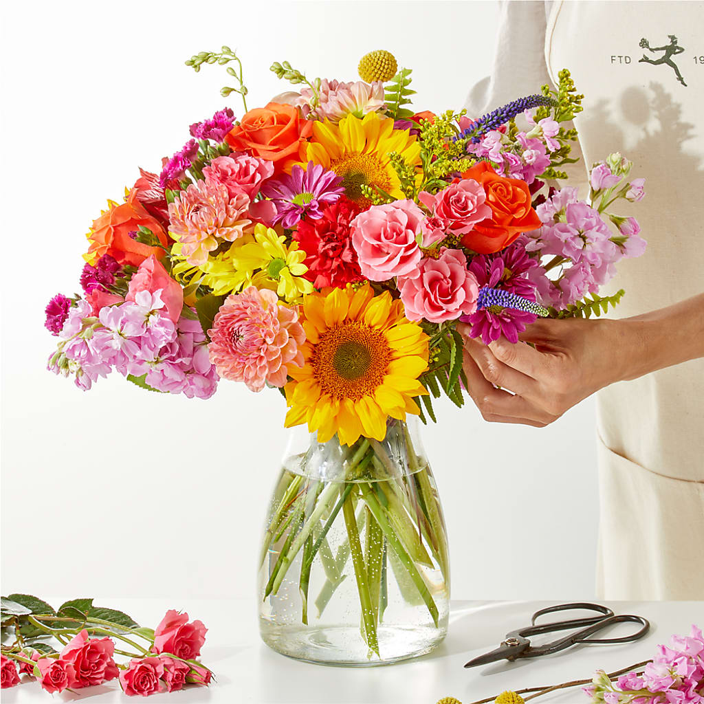 Cue the Confetti - A Florist Original – Touch Of Roses Inc, Visalia CA