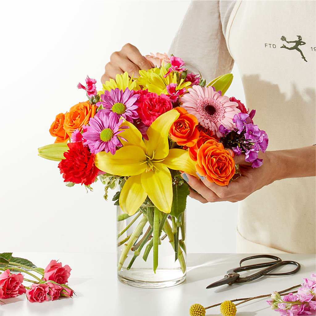 Cue the Confetti - A Florist Original – Touch Of Roses INC, Visalia CA