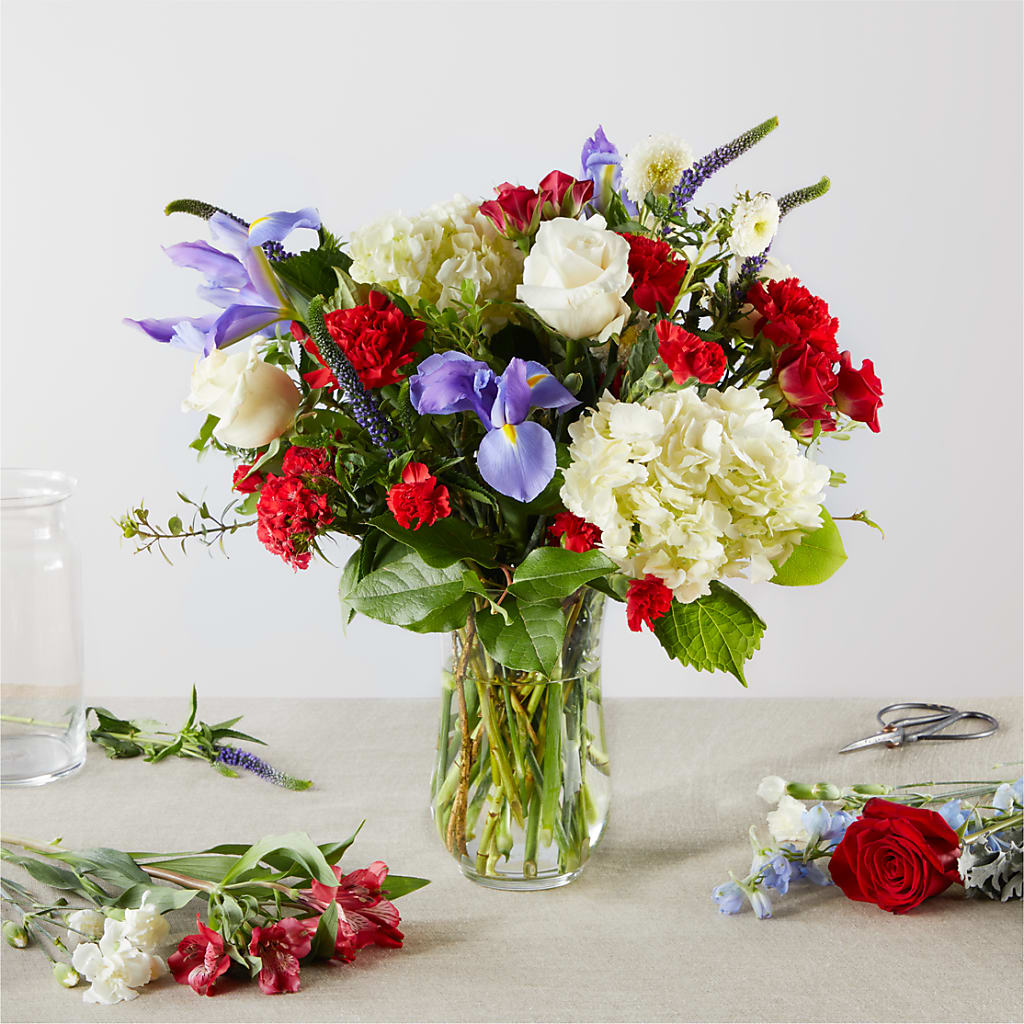 Star Spangled - A Florist Original – Touch Of Roses Inc, Visalia CA