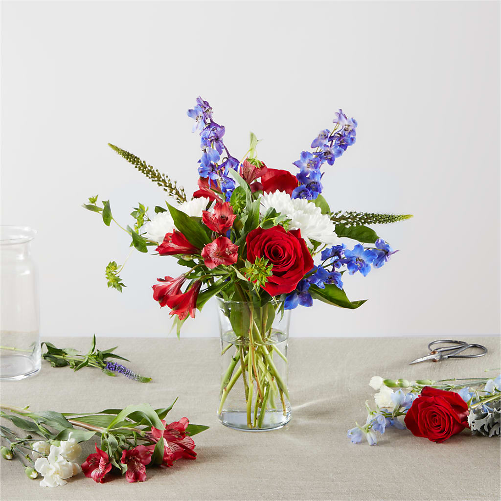 Star Spangled - A Florist Original – Touch Of Roses INC, Visalia CA