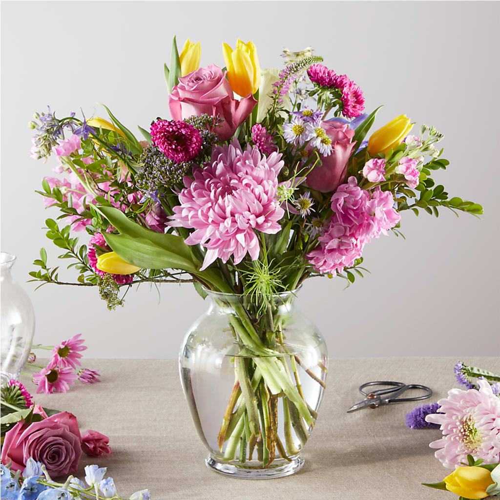 Pastel Tradition - A Florist Original – Touch Of Roses Inc, Visalia CA