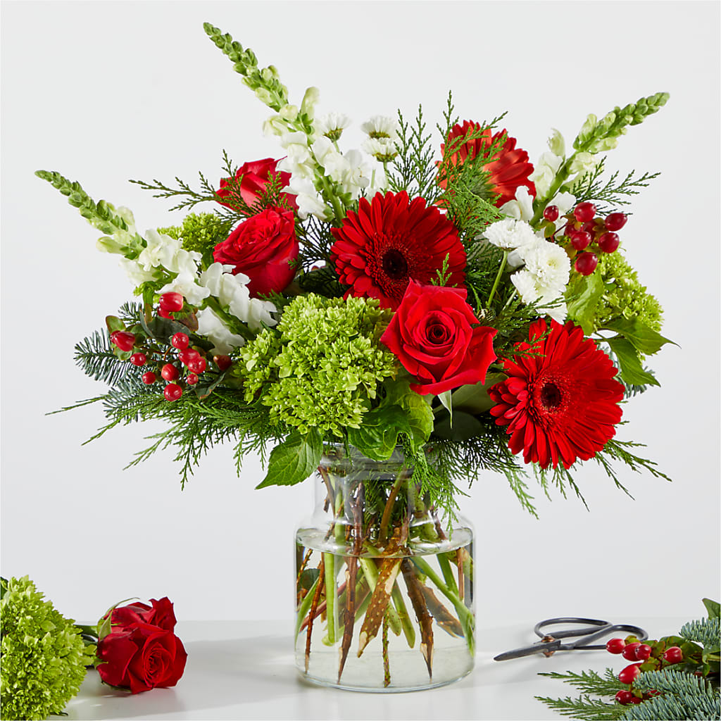 Merry Moment Bouquet – A Florist Original – Touch Of Roses Inc, Visalia CA