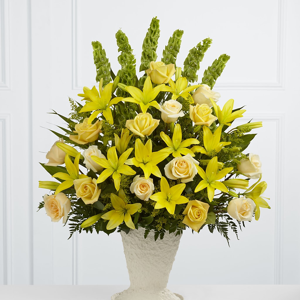 Golden Memories Arrangement – Touch Of Roses Inc, Visalia CA