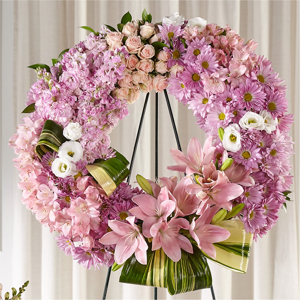 Gift of Warmth Wreath – Touch Of Roses Inc, Visalia CA