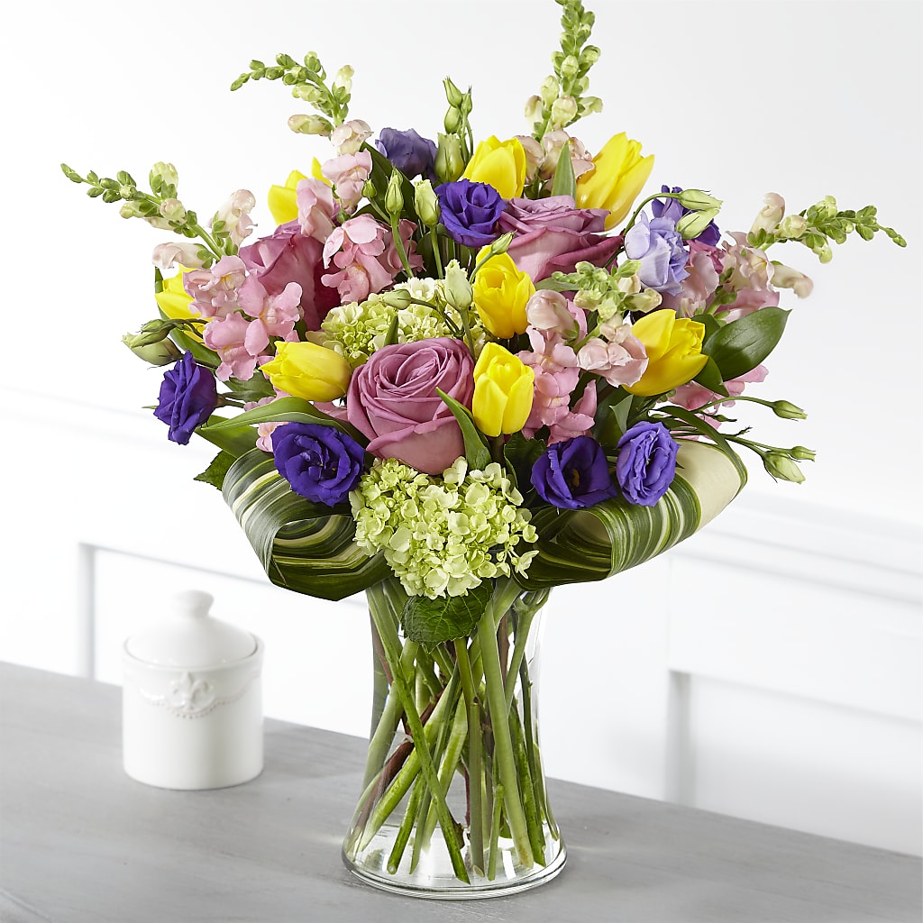 Wondrous Memories Bouquet – Touch Of Roses Inc, Visalia CA