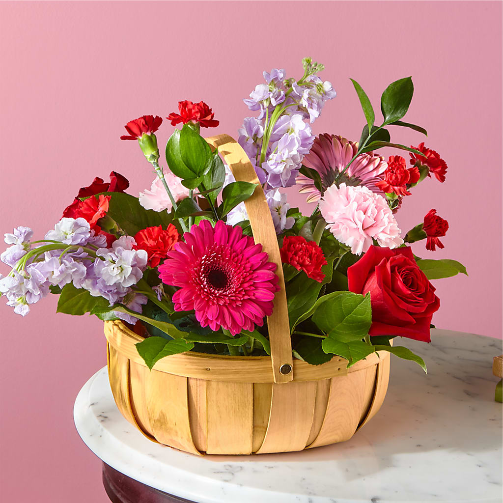 Pink Picnic Basket – Touch Of Roses INC, Visalia CA