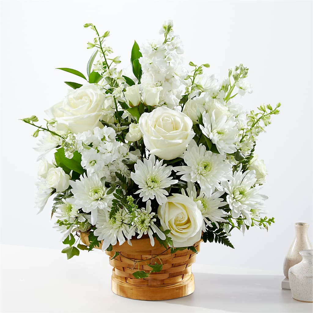 Heartfelt Condolences Arrangement – Touch Of Roses INC, Visalia CA