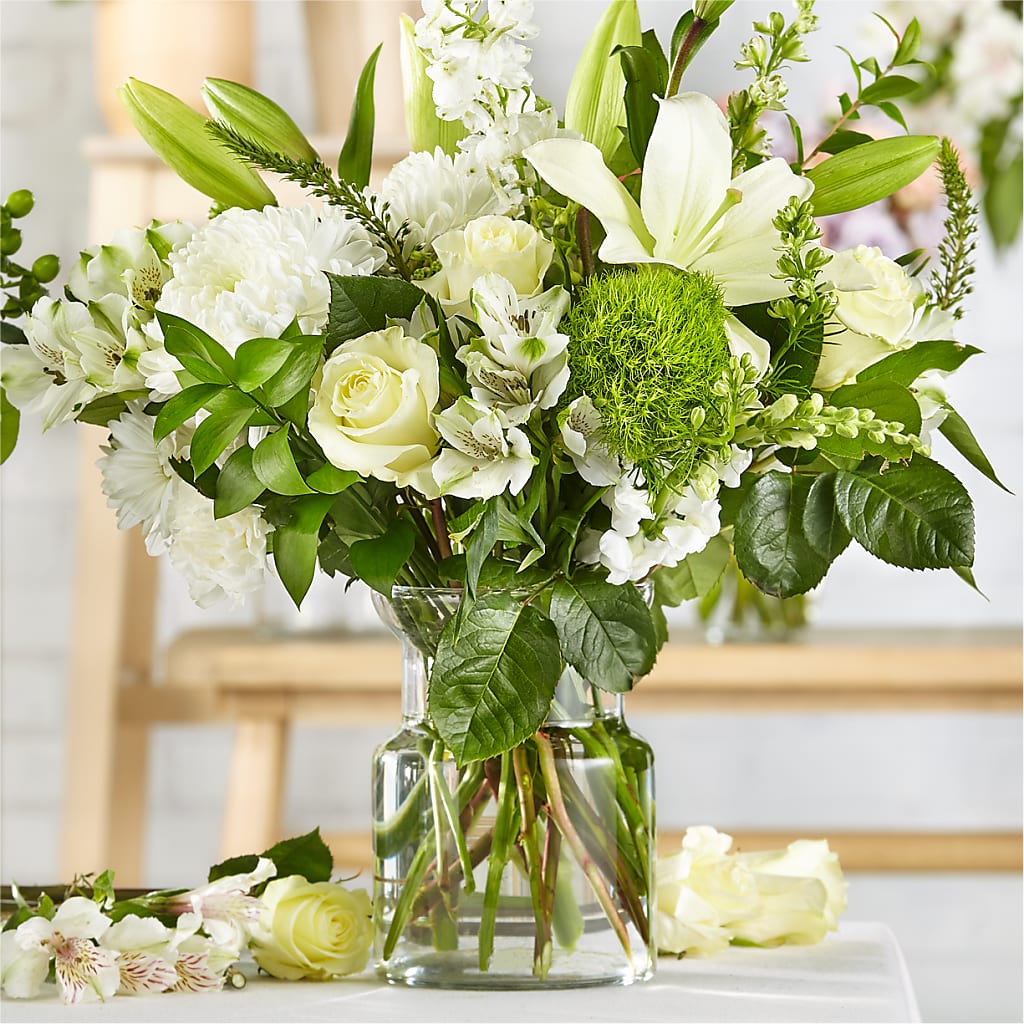 Classic Ivory – A Florist Original – Touch Of Roses Inc, Visalia CA