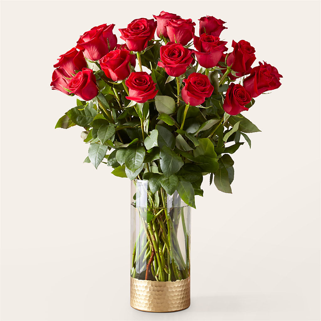 Classic Love Red Rose Bouquet – Touch Of Roses Inc, Visalia CA