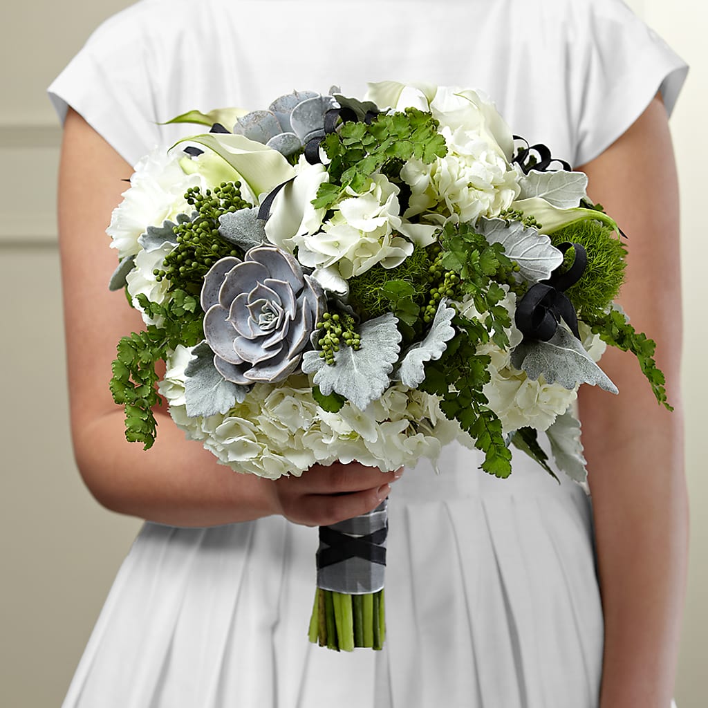 Sweet Innocence Bouquet – Touch Of Roses Inc, Visalia CA