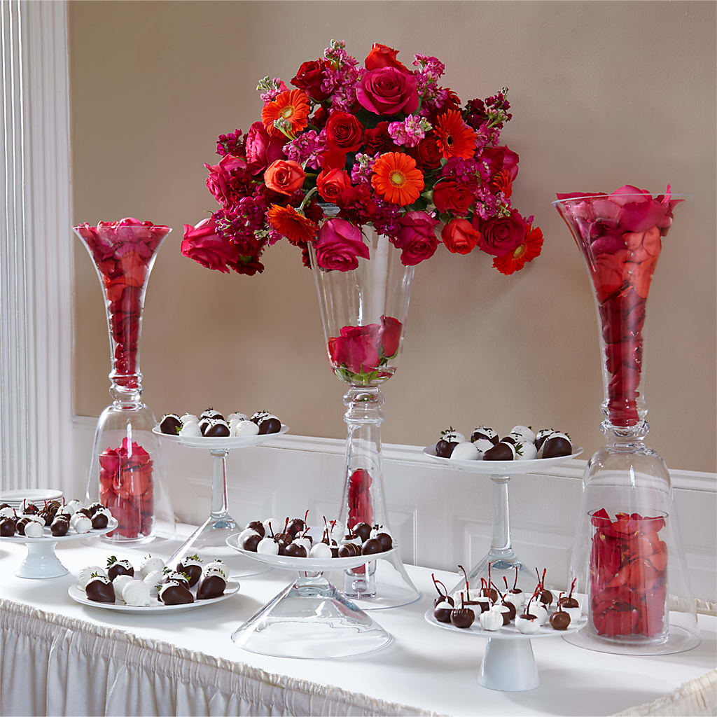 Life's Sweetness Centerpiece – Touch Of Roses Inc, Visalia CA