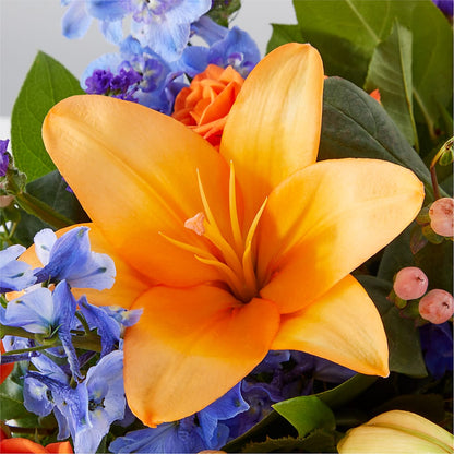 Radiant Citrus Box Bouquet –  Touch Of Roses, Visalia CA