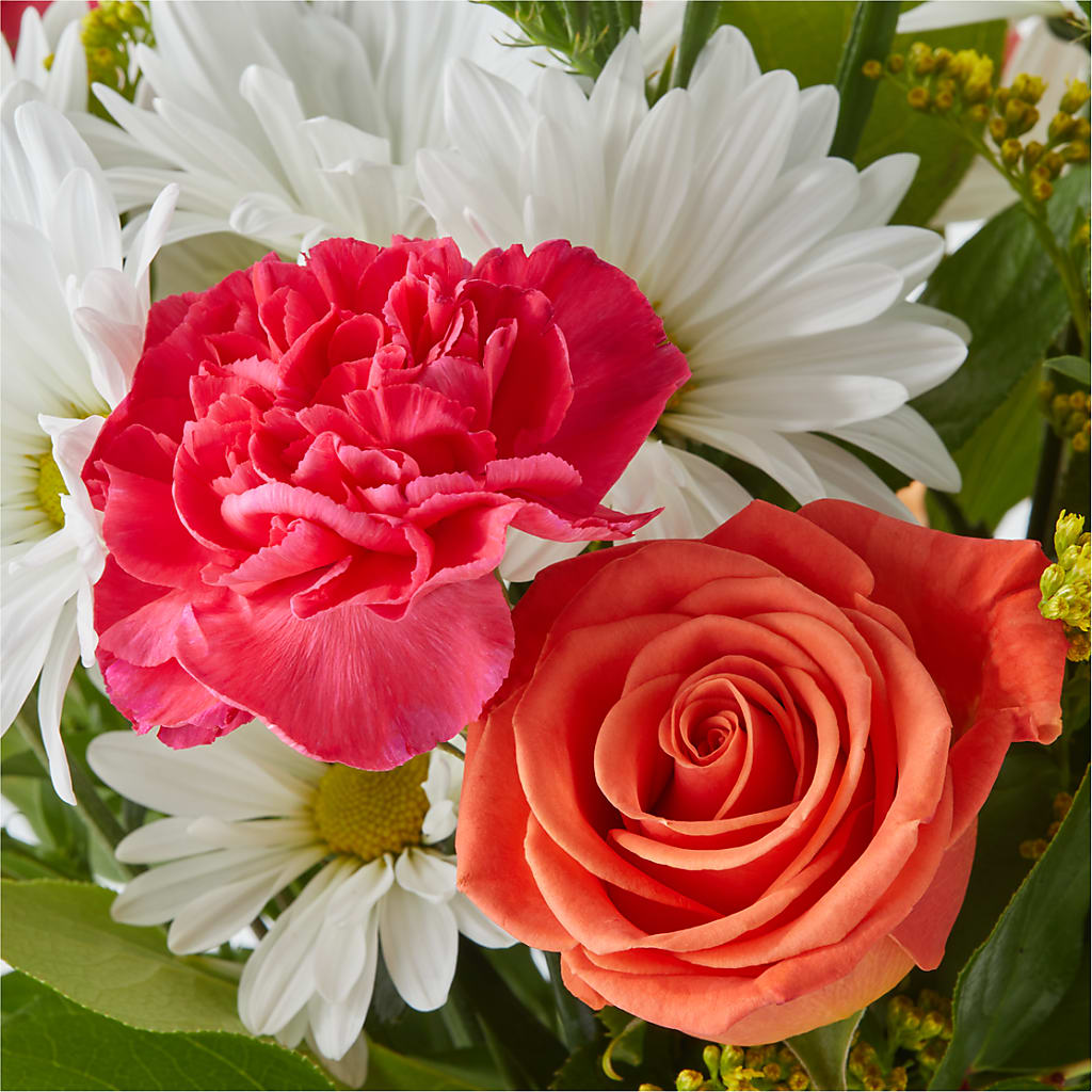 Oopsie Daisy Bouquet –  Touch Of Roses, Visalia CA