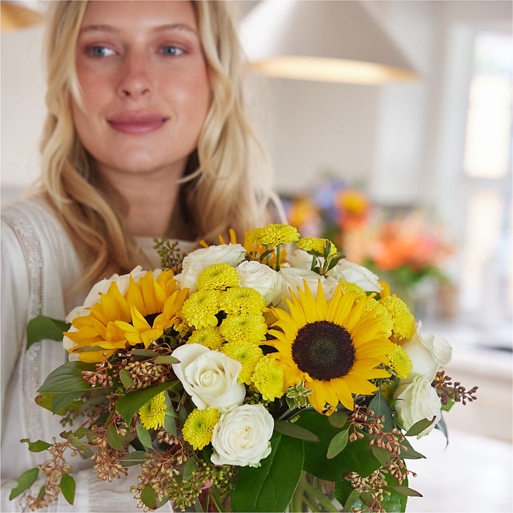 Luminous Morning Bouquet –  Touch Of Roses, Visalia CA