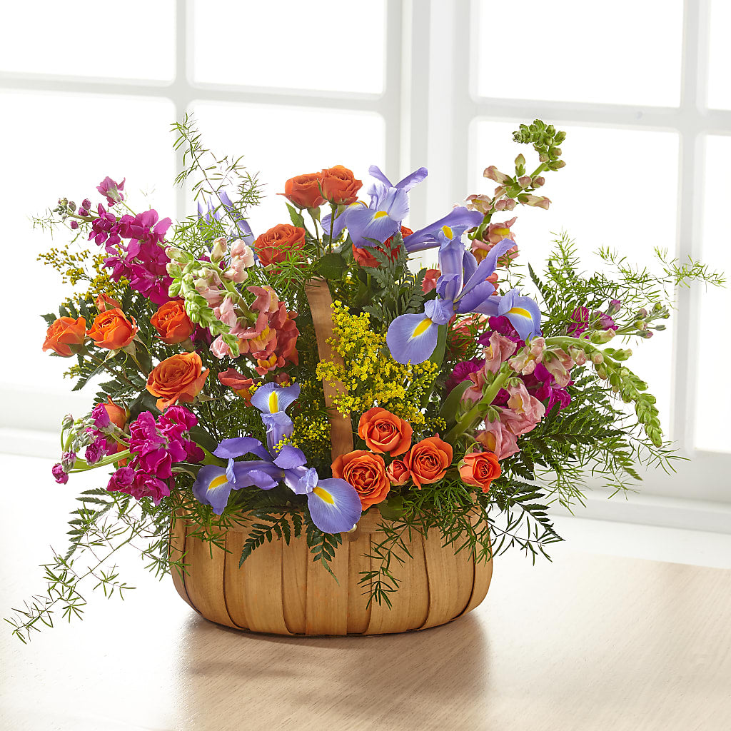 Garden of Life Basket –  Touch Of Roses, Visalia CA