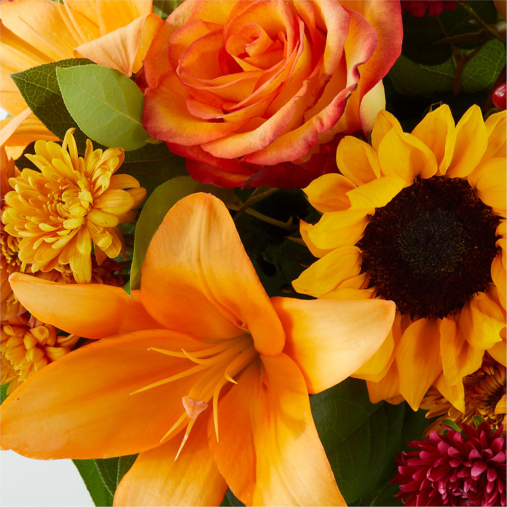 Grateful Centerpiece –  Touch Of Roses, Visalia CA