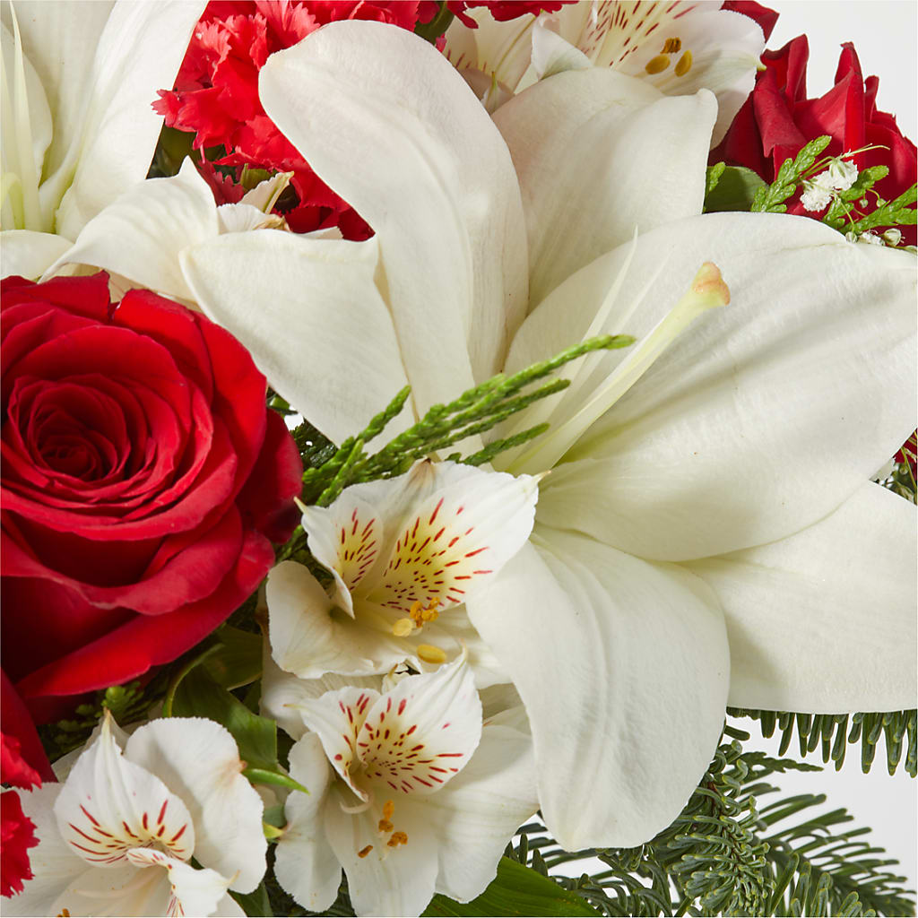 Holiday Season Bouquet –  Touch Of Roses, Visalia CA