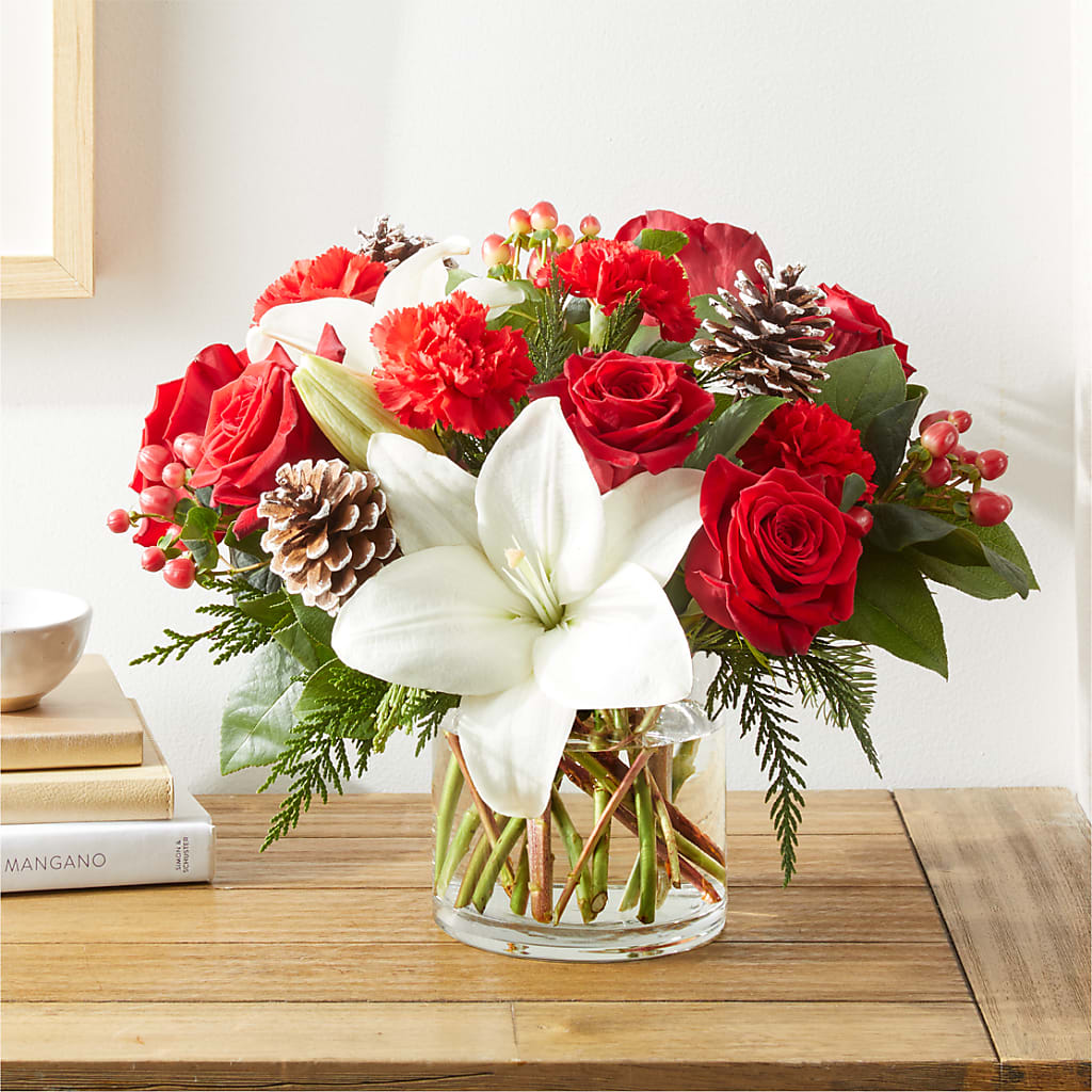 Oh So Jolly Bouquet –  Touch Of Roses, Visalia CA