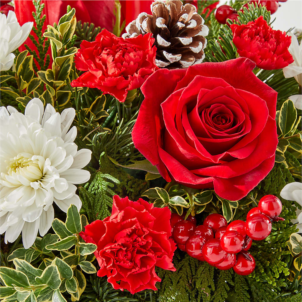Holiday Soiree Centerpiece –  Touch Of Roses, Visalia CA