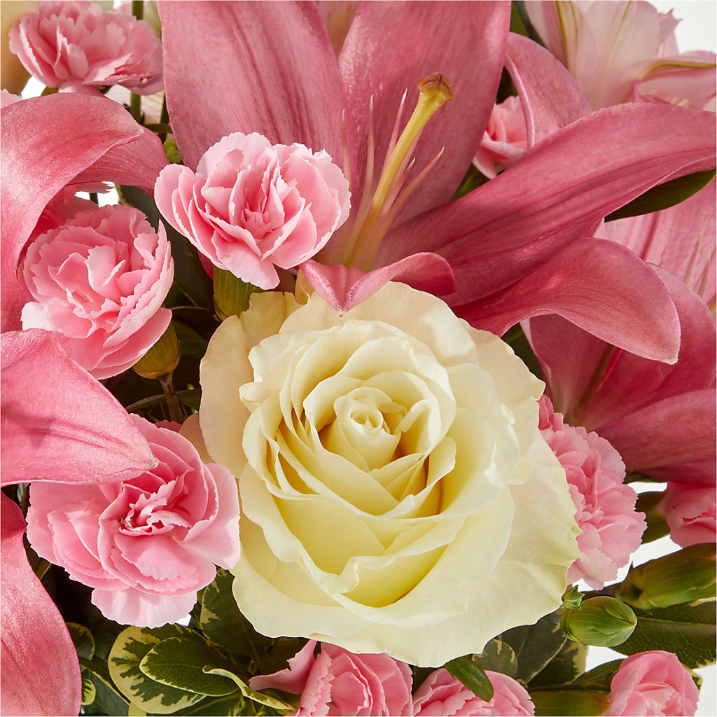 Piece of Cake Bouquet –  Touch Of Roses, Visalia CA
