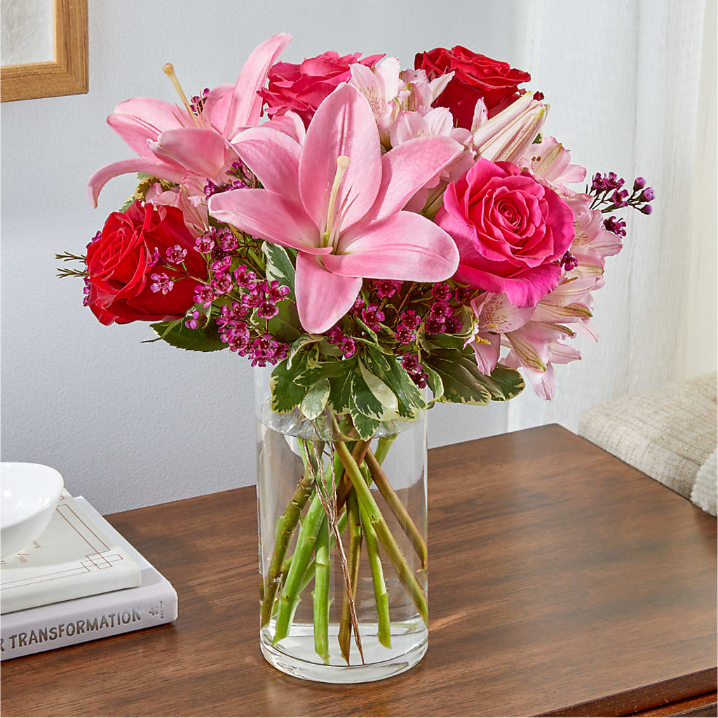 Lucky in Love Bouquet –  Touch Of Roses, Visalia CA