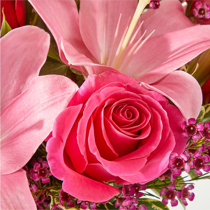 Lucky in Love Bouquet –  Touch Of Roses, Visalia CA