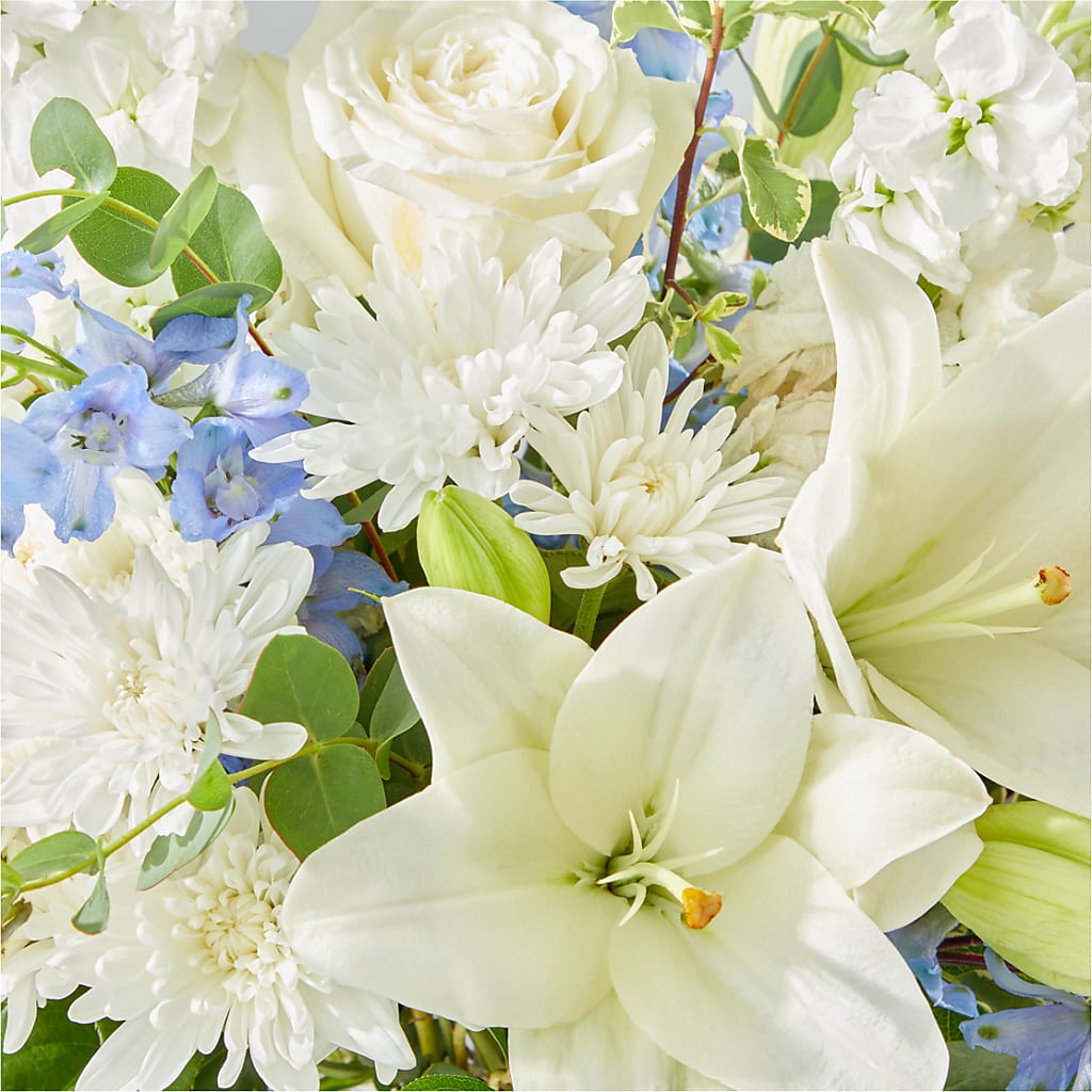 Peace of Mind Bouquet –  Touch Of Roses, Visalia CA